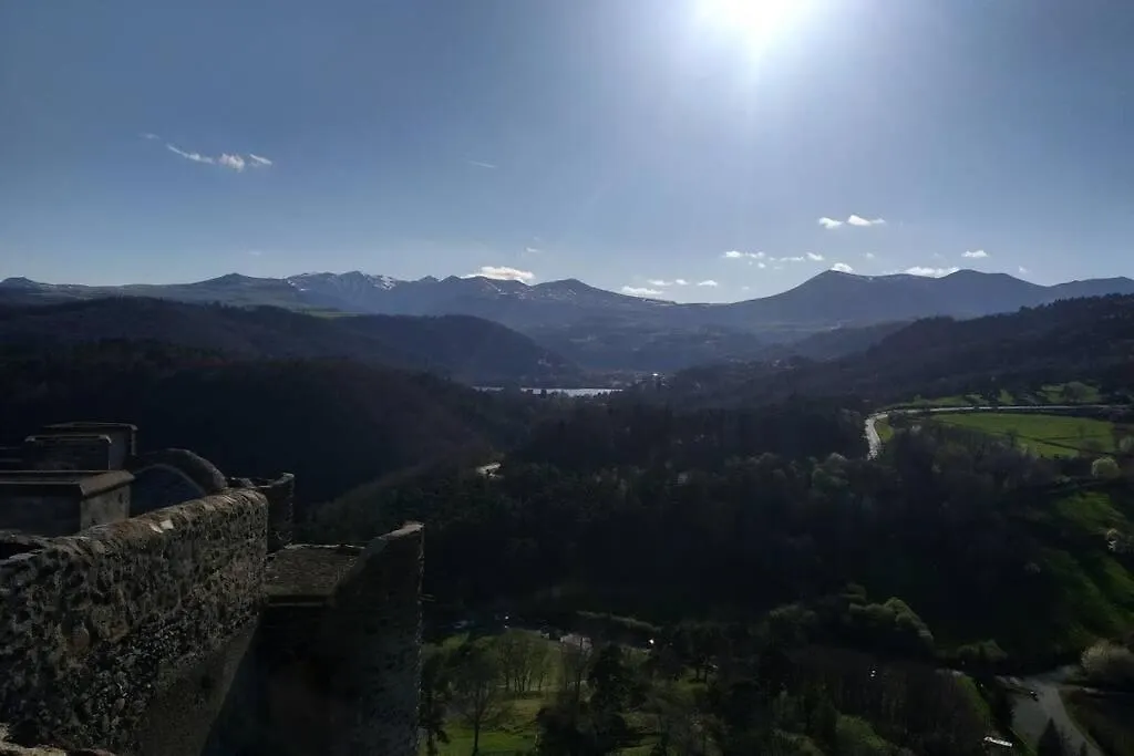 Studio Au Coeur Des Volcans D Auvergne - Murol 0*,  France